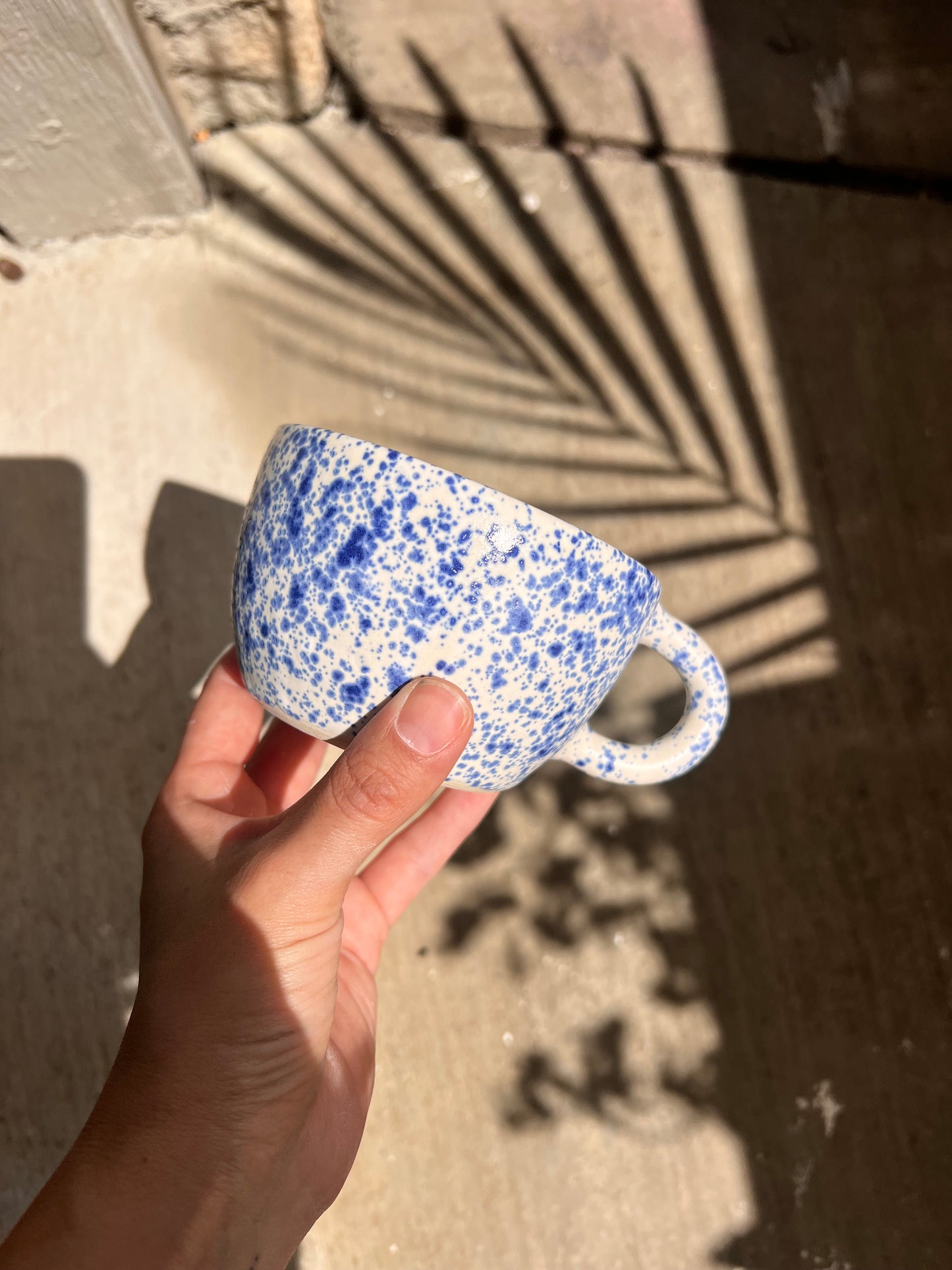 Cappuccino mugs - blue specks