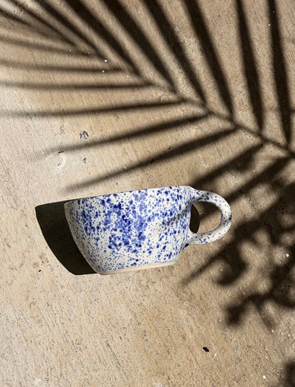 Cappuccino mug - speckled blue